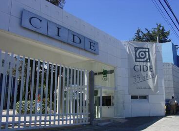 Por negarse a parar las evaluaciones a profesores, José Romero Tellaeche, director del CIDE, destituye a investigadora