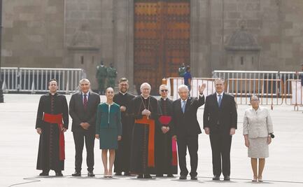 Desfilan presidenciables por la “Capilla Sixtina”