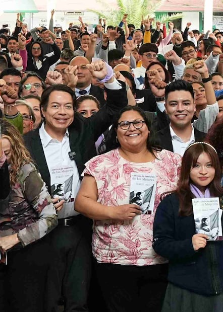 Morenistas celebran nombramiento de Citlalli Hernández en la Comisión Nacional de Elecciones (16/04/2026). Foto: Especial