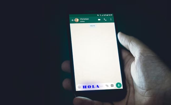 De esta forma puedes escribir con letras azules en WhatsApp