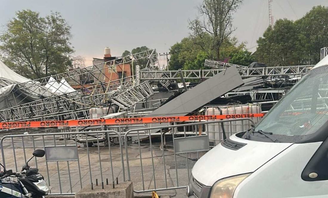 Cae escenario donde se realizaría evento del día de las madres en la plaza de la alcaldía GAM (08/05/2025). Foto: Especial