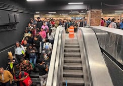 Caos en Bellas Artes e Hidalgo por rehabilitación de Línea 2 del Metro; usuarios tardan 12 minutos en cruzar andenes