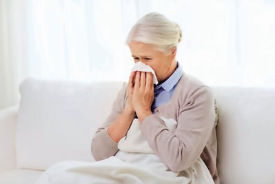 Células T generadas durante el resfriado común protegen contra el Covid-19, estudio 