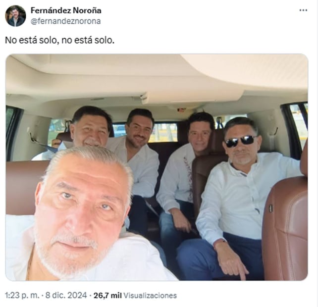 Gerardo Fernández Noroña, presidente del Senado, publicó en su cuenta de X, este 8 de diciembre del 2024, una fotografía en la que aparece junto con el senador veracruzano Miguel Ángel Yunes Márquez y el coordinador de Morena en la Cámara Alta, Adán Augusto López. Foto: Captura de la cuenta de X de @fernandeznorona