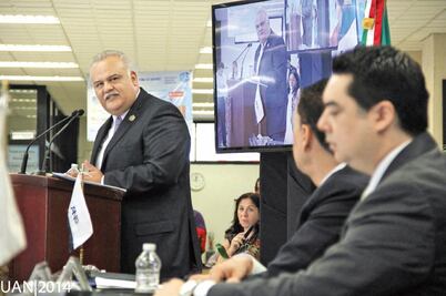 Investigan préstamo que tramitó ex rector