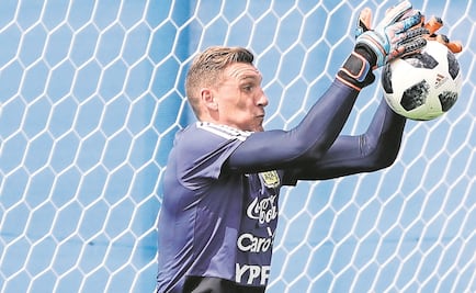 Armani, listo para relevar a Caballero