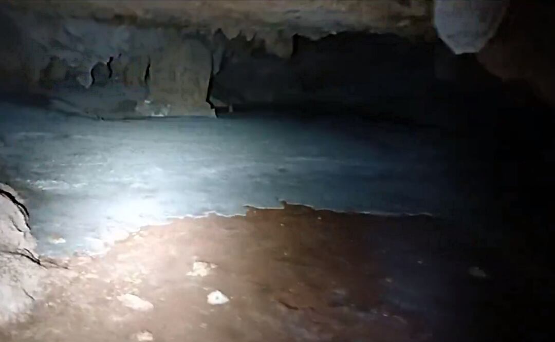 Caverna “Garra de Jaguar” donde se está esparciendo el cemento. Foto: Captura de pantalla