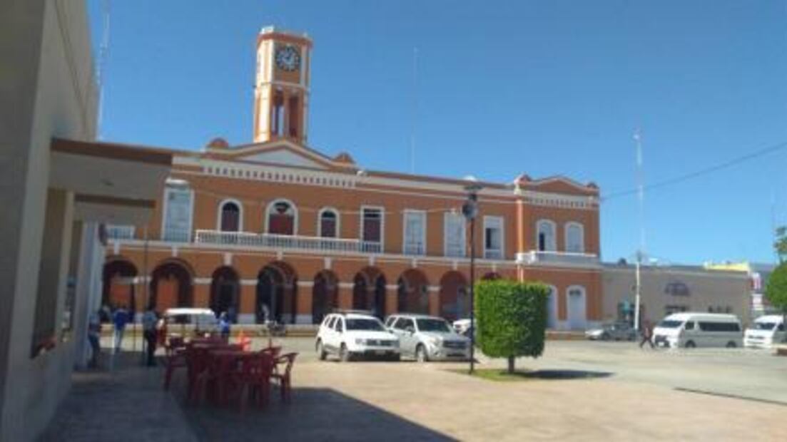 Por falta de pago, CFE deja sin luz al Ayuntamiento de Motul, Yucatán