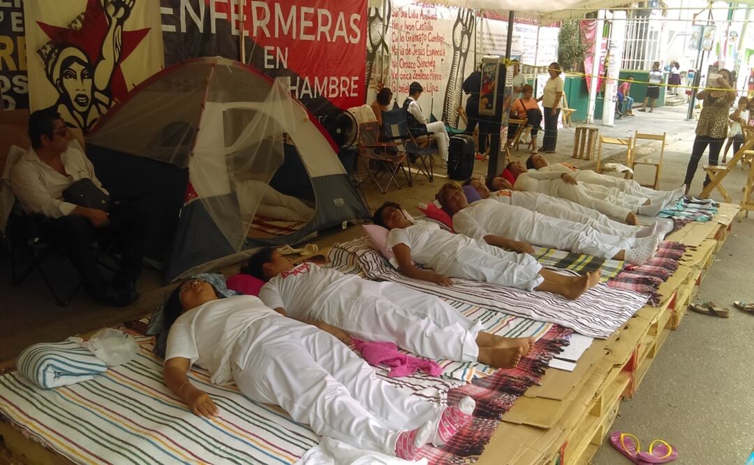 Hay dos enfermeras delicadas tras dos semanas en huelga de hambre