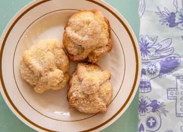 Crean las "gallemuertas", galletas en forma de pan de muerto
