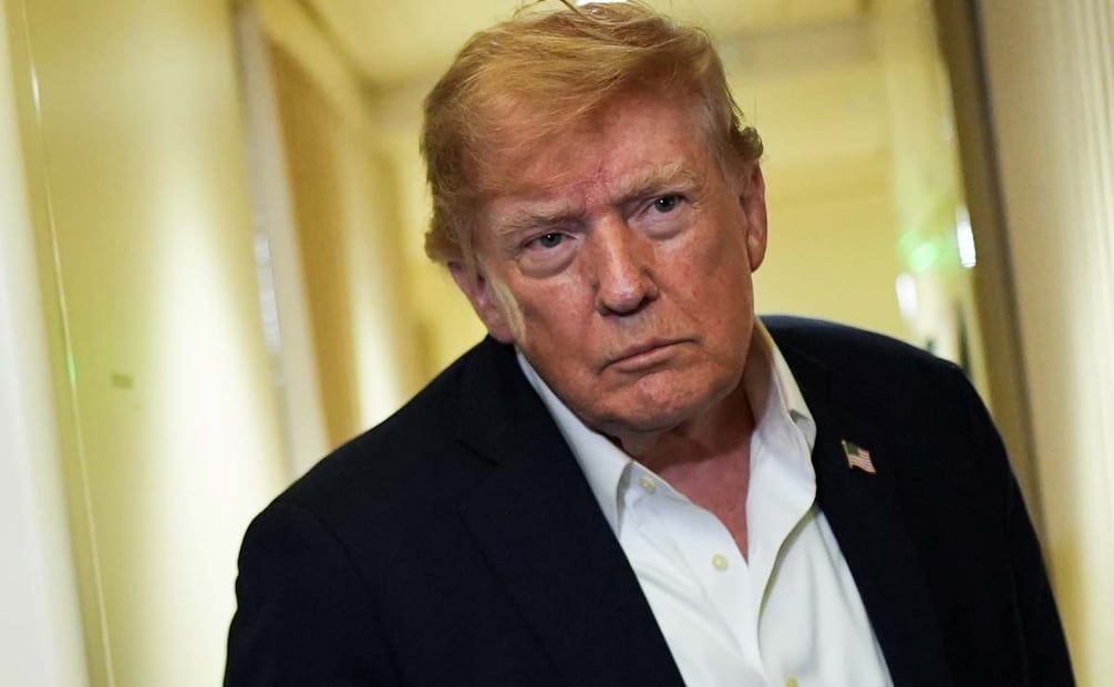El presidente de EU, Donald Trump, dice que el único control o mecanismo de seguridad que necesita la IA es un presidente como él. Foto: AP