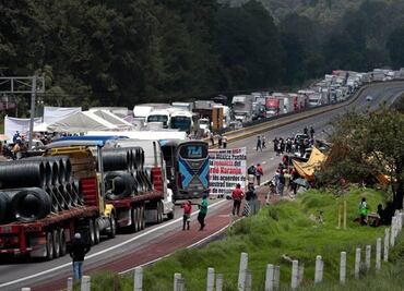 AMLO considera que Antorcha Campesina podría estar detrás del bloqueo en la México-Puebla