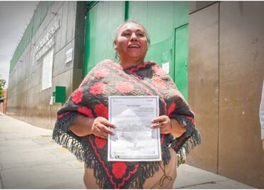 Tras 10 años de encierro, otorgan amnistía a mujer acusada de matar a su esposo en Neza