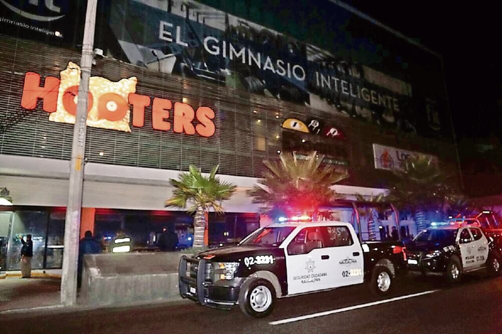 Alcaldes panistas chocan por un Hooters