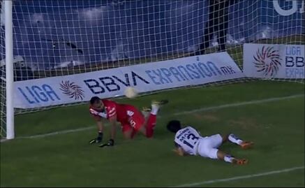 VIDEO: Así fue el autogolazo de escorpión del portero de Celaya en la final ante Atlante
