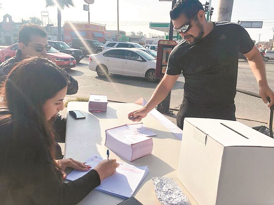 Según la Comisión Especial de la Consulta Ciudadana, de las 53 mil 419 personas que participaron, 84.2% votó porque se ampliara el gobierno. ARCHIVO EL UNIVERSAL