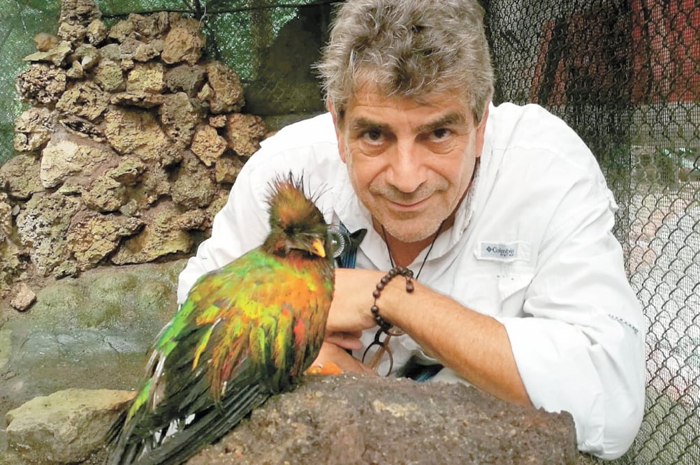 Ricky López quien lleva tres décadas de trabajo en bosques de Centroamérica. Foto: ESPECIAL FACEBOOK