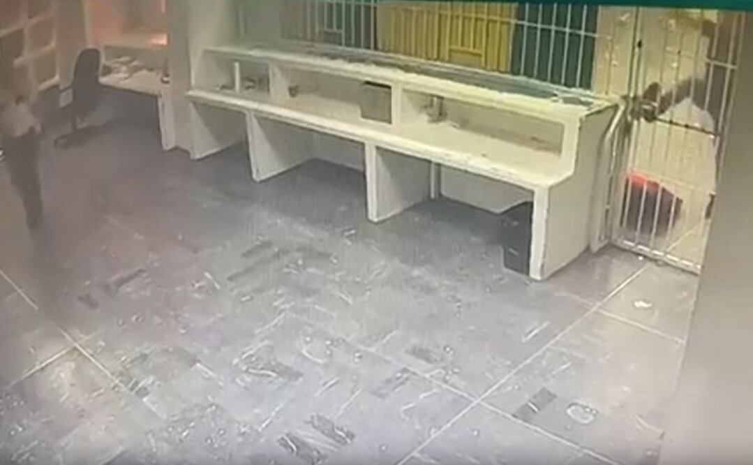 El video fue difundido este día en redes sociales sin que hasta el momento alguna autoridad del INM de alguna información al respecto. Foto: Captura de pantalla