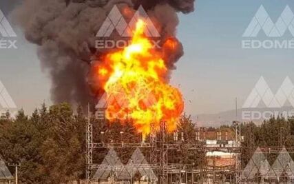 Reportan explosión e incendio en fábrica de pinturas en zona industrial de Toluca 