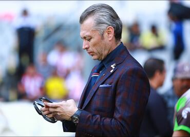 Hasta Wikipedia se le adelanta a Higuera con refuerzos de Chivas