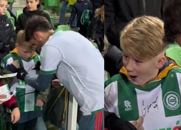 VIDEO: Santiago Giménez sorprende a pequeño fan del equipo rival
