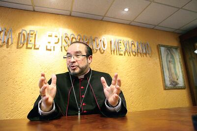 "Obispos no me sacaron, me salí"