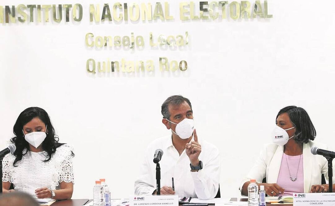 El consejero presidente del INE, Lorenzo Córdova, llama a no inhibir la participación ciudadana en el proceso de revocación de mandato. Foto: Especial.