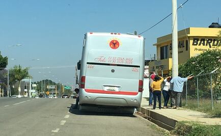 Retienen pobladores a tres funcionarios del IEEPO en Oaxaca