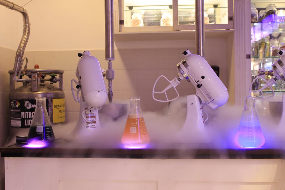 Elabora tu propio helado a base de nitrógeno y llévalo a tu casa. (Foto: Cortesía Wishbird)