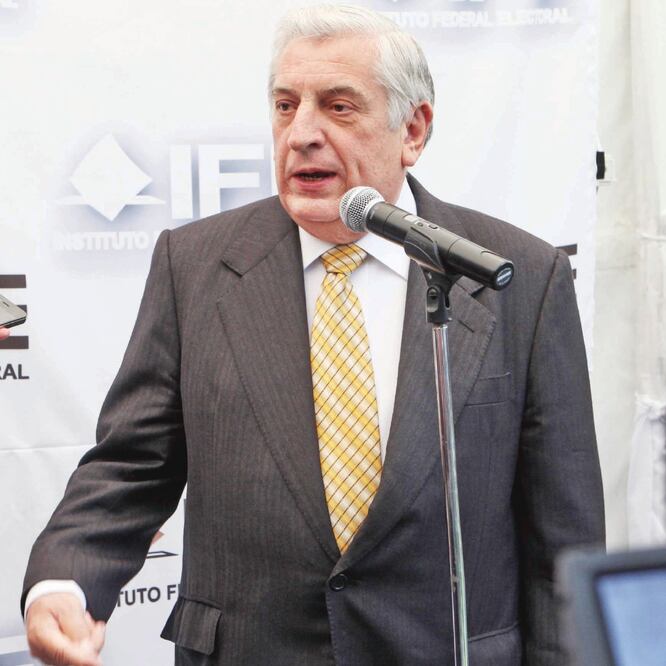 Cuentas. El ex gobernador Arturo Núñez dejó pocos vehículos en las dependencias estatales, pues la mayoría eran rentados, acusa la administración actual. ARCHIVO EL UNIVERSAL