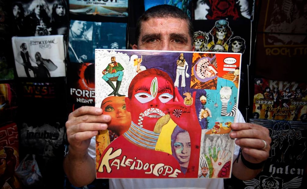 La portada original del vinilo "Kaleidoscope", bajo el sello ORFEON, tiene un diseño que no se encuentra en plataformas de streaming musical. Foto: Alma Rodríguez Ayala.