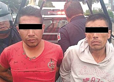 Caen dos por asalto a combi de Tlalnepantla