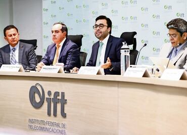 Pondrán a consulta la regulación de AMóvil y Televisa