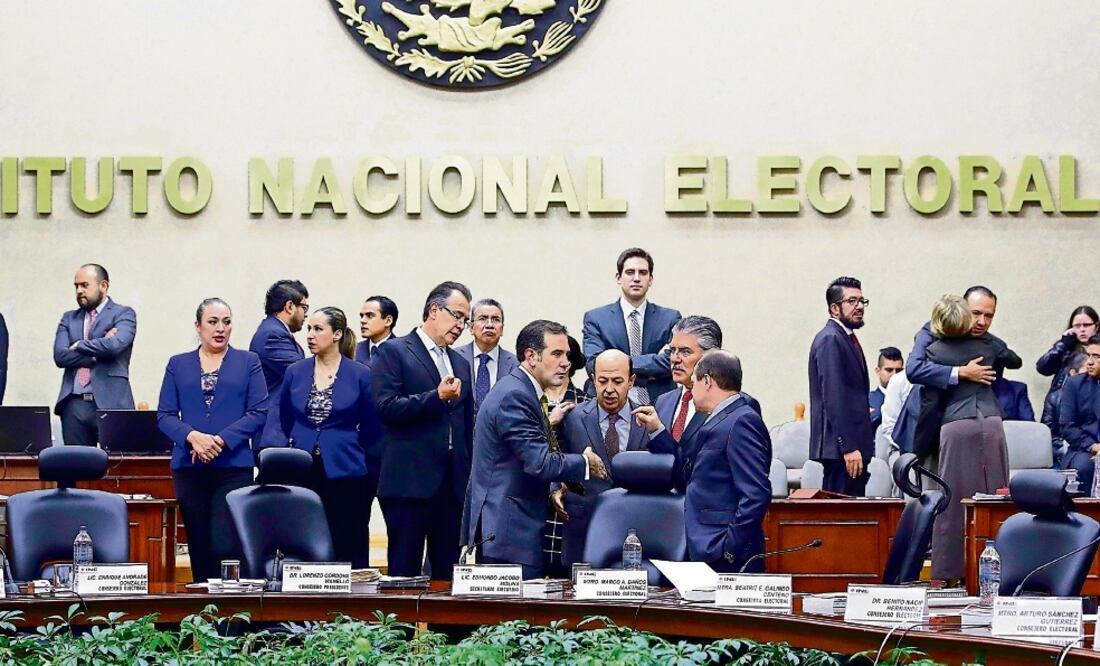 Integrantes de la Comisión de Fiscalización del INE avalaron criterios para auditar recursos ejercidos en las campañas de estados que tuvieron elección. (ARCHIVO EL UNIVERSAL)