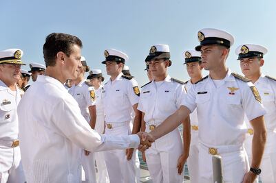 EPN pide impulsar la economía de las familias del país