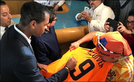 “Gracias a Dios, no había VAR en 2014”: Kluivert sobre el “No era penal”