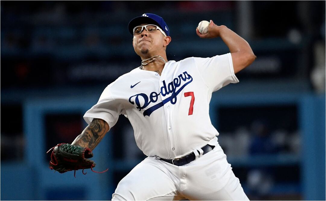 Julio Urías en acción con Los Ángeles Dodgers