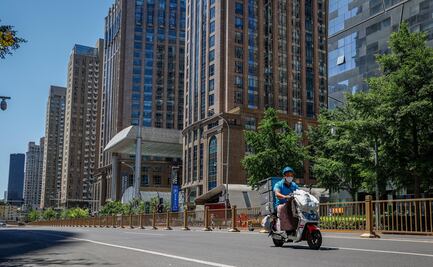 Hombre incumple normas antiCovid y ponen a miles en cuarentena en Beijing