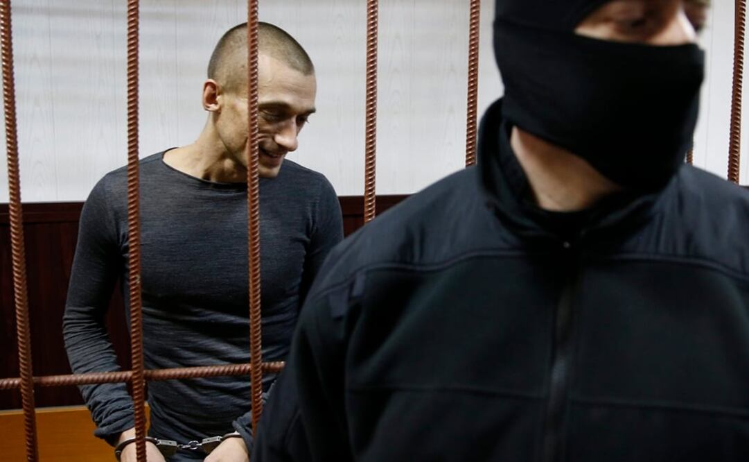 Hace unos meses, Pavlenski fue detenido por prender fuego a la entrada de la sede del Servicio Federal de Seguridad, en Moscú. Foto: Archivo