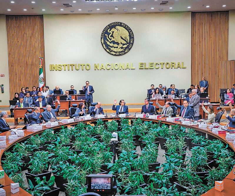 La decisión de la Junta General Ejecutiva del INE de aplicar un Manual de Remuneraciones será combatida por diputados. Foto: ARCHIVO EL UNIVERSAL