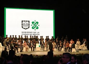 Sheinbaum toma protesta a integrantes de su gabinete