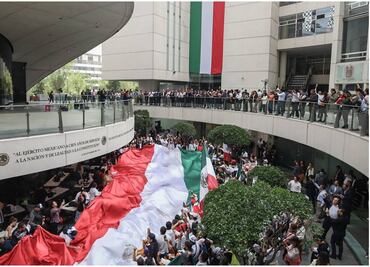 Canal del Congreso "apaga" en Tv abierta protesta contra reforma judicial en el Senado