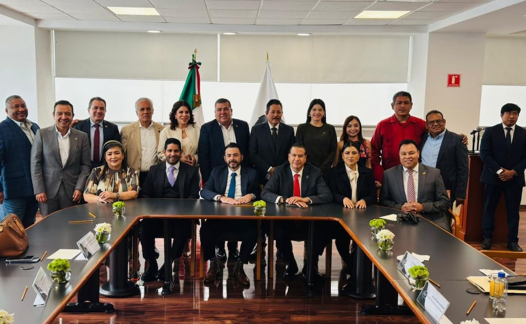 Auditor Superior de la Federación, Aureliano Hernández, se reune con diputadas y diputados federales (28/04/2026). Foto: Especial