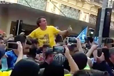 Captan momento en que apuñalan a candidato presidencial de Brasil