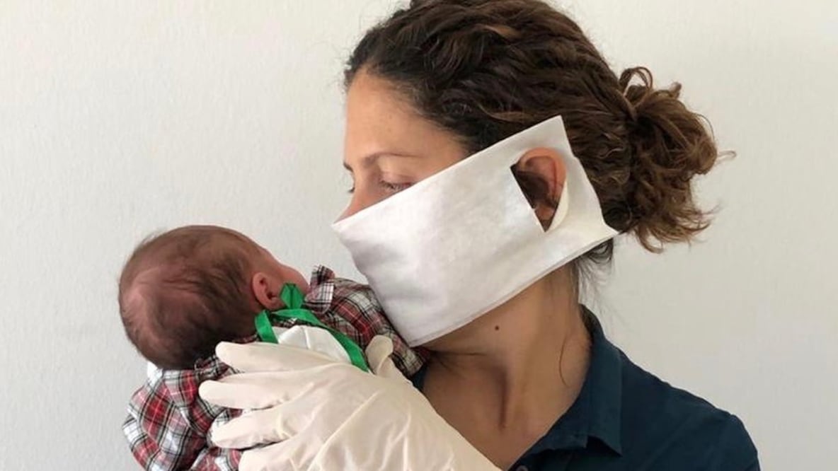 Sara aún no ha podido darle un besito a su hija recién nacida porque ella dio positivo al nuevo coronavirus (Foto: Sara Barrías)