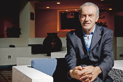 ¿Quién es Andrés Oppenheimer, entrevistador de Milei contra el que AMLO se lanzó?