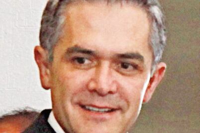 Descarta GDF homologar programas sociales