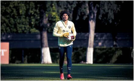 Guillermo Ochoa revela las condiciones con las que entrena en América