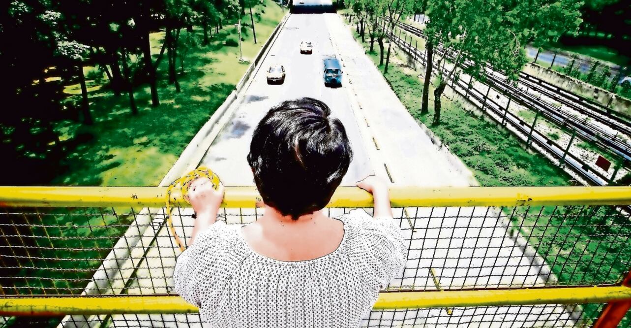 En 2022 se observó en el país una disminución de 1.8% en el número de defunciones por suicidio de personas de 10 a 17 años de edad, de acuerdo con Redim. Foto: Archivo / EL UNIVERSAL