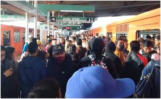 Retrasos y saturación en varias líneas del Metro; usuarios denuncian lentitud, falta de trenes y andenes colapsados
